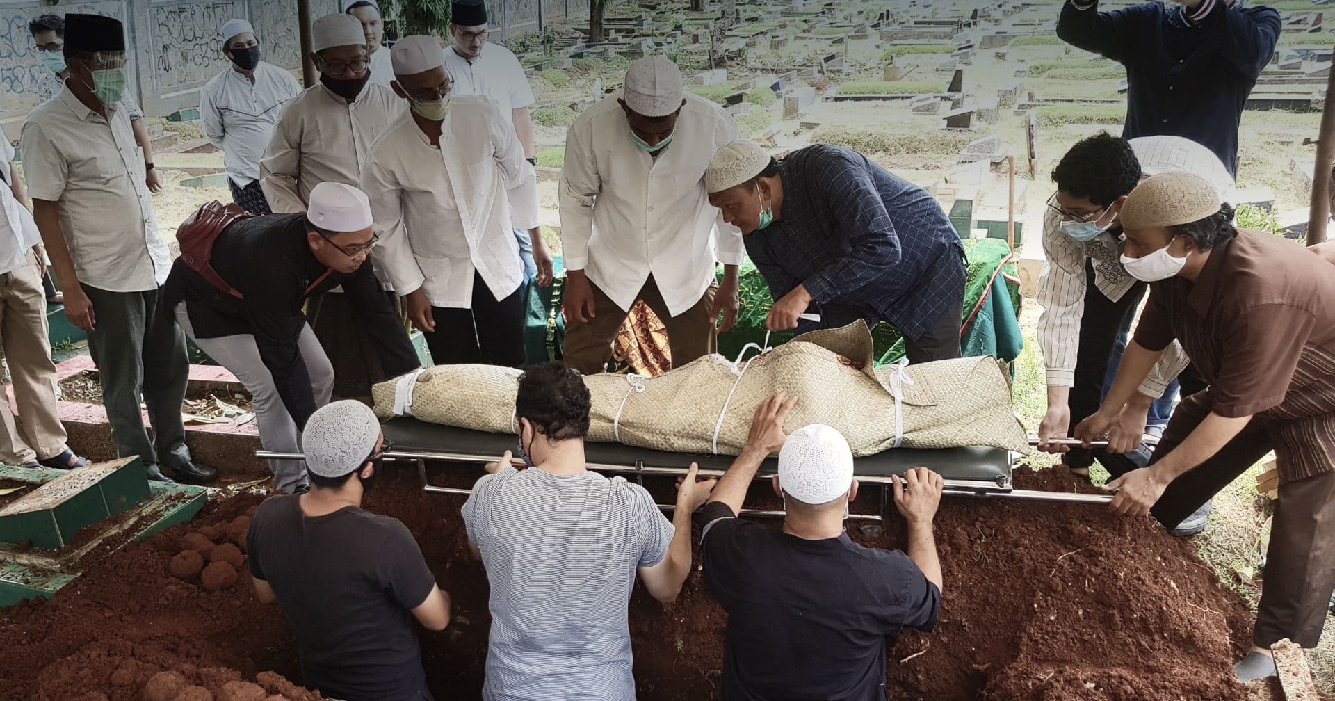 Why Muslims Are Buried the Same Day: Religious Duty, Dignity, and Divine Order