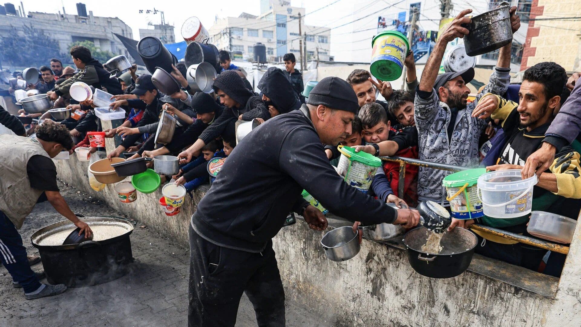 Gaza Aid System Fails as People Starve and Chaos Grows