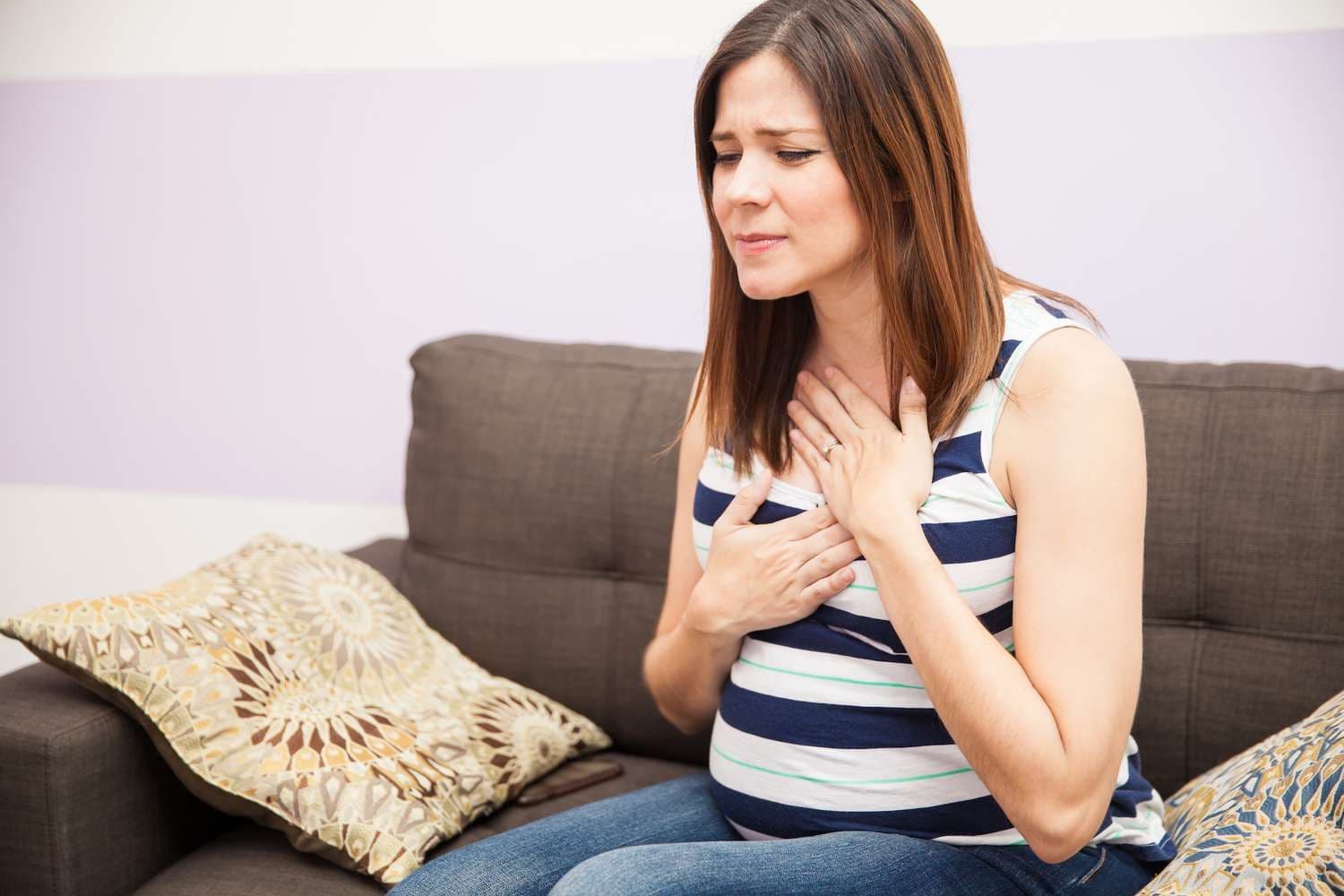 Causes of Heartburn During Pregnancy and How to Curb It